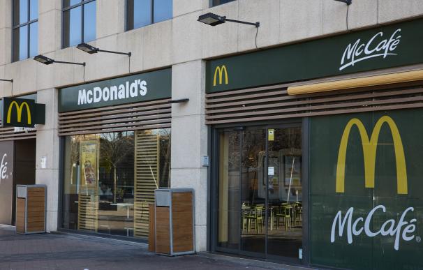 McDonald’s, en apuros: denuncian a la hamburguesería por abusos laborales